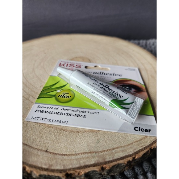 Kiss Strip Lash Adhesive Formaldehyde-Free w/ Aloe 60488 CLEAR~NEW - Picture 3 of 3